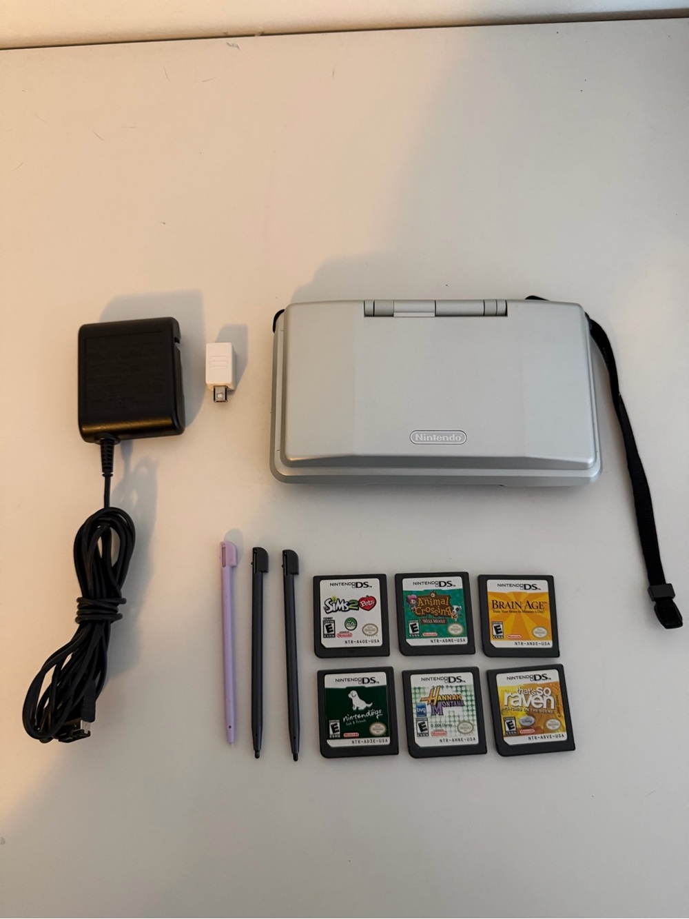 Nintendo DS Handheld System Silver With Games, Power Cord, Case and Stylus Works
